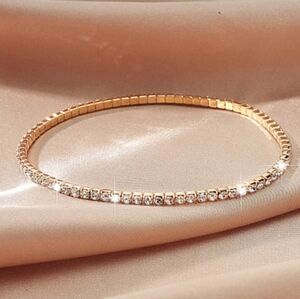 Tennis bracelet